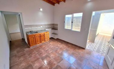 PH 2 AMBIENTES C PATIO ALQUILER GUILLON A ESTRENAR