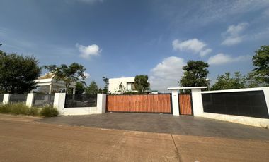 4 Bedroom House for sale in Lat Takhian, Prachin Buri