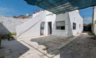 Venta PH 2 ambientes Lanus con Galpon