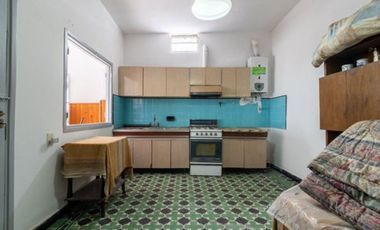 Venta PH 2 ambientes Lanus con Galpon