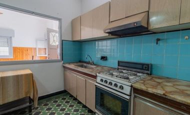 Venta PH 2 ambientes Lanus con Galpon