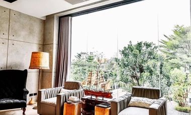 Live in Luxury at This Quiet, Refined Taweesook Villa