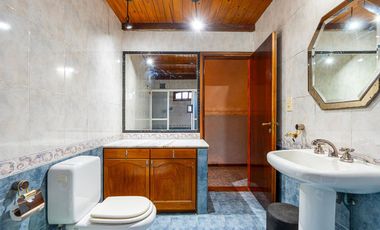 CASA EN VENTA CAPITAN BERMUDEZ 3 DORMITORIOS