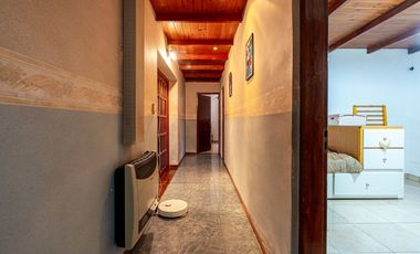 CASA EN VENTA CAPITAN BERMUDEZ 3 DORMITORIOS