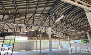 Warehouse for rent in Khlong Maduea, Samut Sakhon
