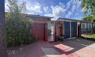 VENTA CASA 3 AMBIENTES CON PATIO BARRIO LIBERTAD
