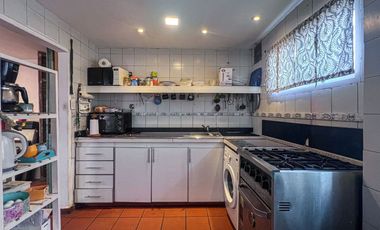 VENTA CASA 3 AMBIENTES CON PATIO BARRIO LIBERTAD