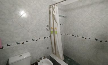 CASA + DEPTO EN VENTA VILLA DE MAYO, MALVINAS ARG.