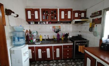 CASA + DEPTO EN VENTA VILLA DE MAYO, MALVINAS ARG.