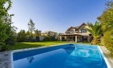 Condominio El Refugio/Piedra Roja - Casa - Arriendo