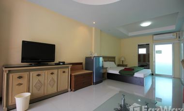 Studio Apartment for rent at Chompoo