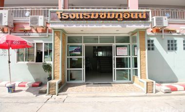 Studio Apartment for rent at Chompoo
