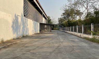 Warehouse for rent in Khlong Yai, Nakhon Nayok