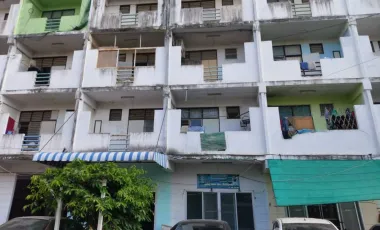 1 Bedroom Condo for sale at First Condo