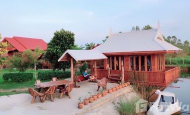 7 Bedroom Warehouse for sale in Krok Sombun, Prachin Buri