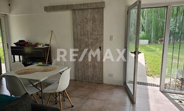 CASA QUINTA CON FRENTE DE RUTA 151 km 9,3