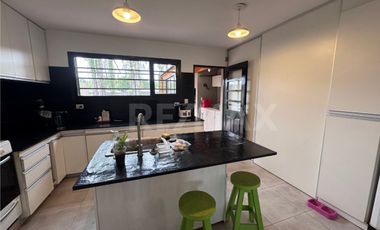 VENTA DÚPLEX 2 DORMITORIOS B° TIERRA MANSA