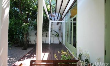 4 Bedroom Villa for sale in Phaya Thai, Bangkok