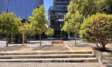 Local Comercial en Arriendo en Av Apoquindo - El Bosque