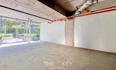 Local Comercial en Arriendo en Av Apoquindo - El Bosque