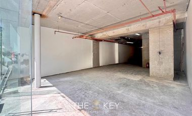 Local Comercial en Arriendo en Av Apoquindo - El Bosque