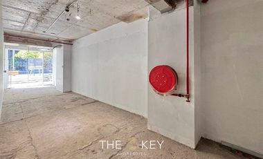 Local Comercial en Arriendo en Av. Apoquindo - El Bosque