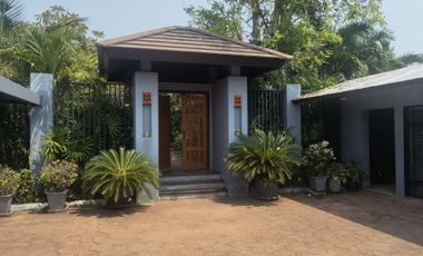 6 Bedroom House for sale in Nai Mueang, Phitsanulok