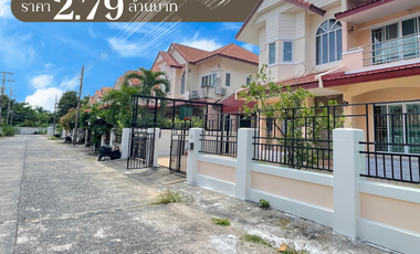 4 Bedroom House for sale at Charoensap 7