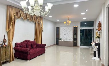 6 Bedroom Townhouse for sale in Khok Sak, Phatthalung