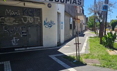 VENTA CASA CON LOCAL-3 AMB-GARAGE-LANUS