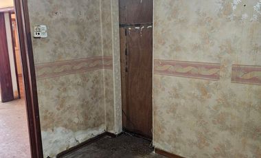 VENTA CASA CON LOCAL-3 AMB-GARAGE-LANUS