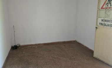 VENTA CASA CON LOCAL-3 AMB-GARAGE-LANUS