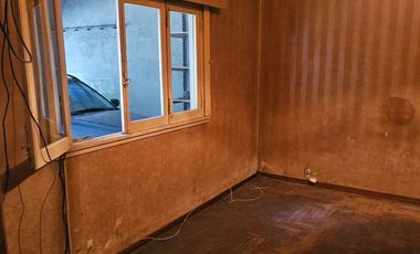 VENTA CASA CON LOCAL-3 AMB-GARAGE-LANUS