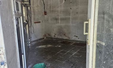 VENTA CASA CON LOCAL-3 AMB-GARAGE-LANUS