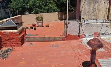 VENTA CASA CON LOCAL-3 AMB-GARAGE-LANUS