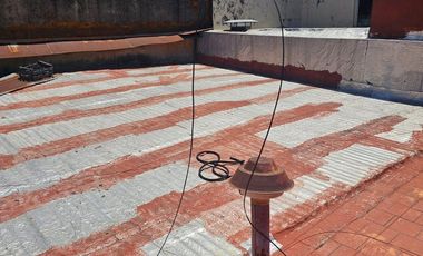 VENTA CASA CON LOCAL-3 AMB-GARAGE-LANUS