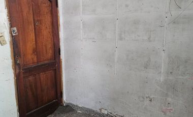 VENTA CASA CON LOCAL-3 AMB-GARAGE-LANUS