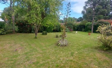 VENTA CASA 3 AMB EN TRES LOTES ACANTILADOS