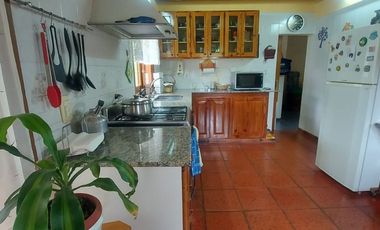 VENTA CASA 3 AMB EN TRES LOTES ACANTILADOS