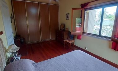 VENTA CASA 3 AMB EN TRES LOTES ACANTILADOS