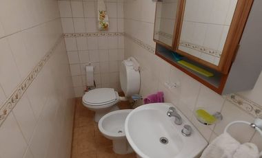 VENTA CASA 3 AMB EN TRES LOTES ACANTILADOS