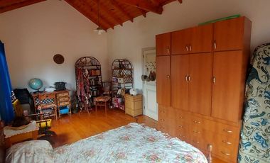 VENTA CASA 3 AMB EN TRES LOTES ACANTILADOS