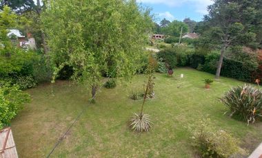 VENTA CASA 3 AMB EN TRES LOTES ACANTILADOS