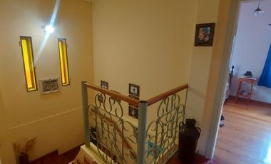 VENTA CASA 3 AMB EN TRES LOTES ACANTILADOS