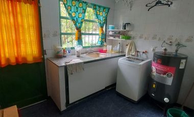 VENTA CASA 3 AMB EN TRES LOTES ACANTILADOS