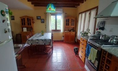 VENTA CASA 3 AMB EN TRES LOTES ACANTILADOS