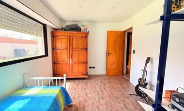 VENTA CASA 3 AMBIENTES MODERNA MIRAMAR