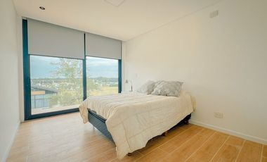 Venta Casa 4 Ambientes Barrancas de San Benito