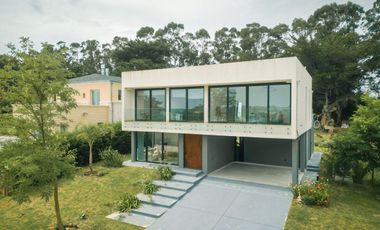 Venta Casa 4 Ambientes Barrancas de San Benito