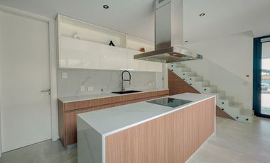 Venta Casa 4 Ambientes Barrancas de San Benito